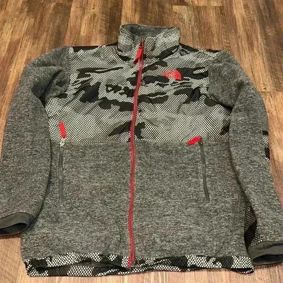 The North Face Denali Gray Camo Boys Fleece Jacket. Size XL 18/20 - Picture 1 of 4